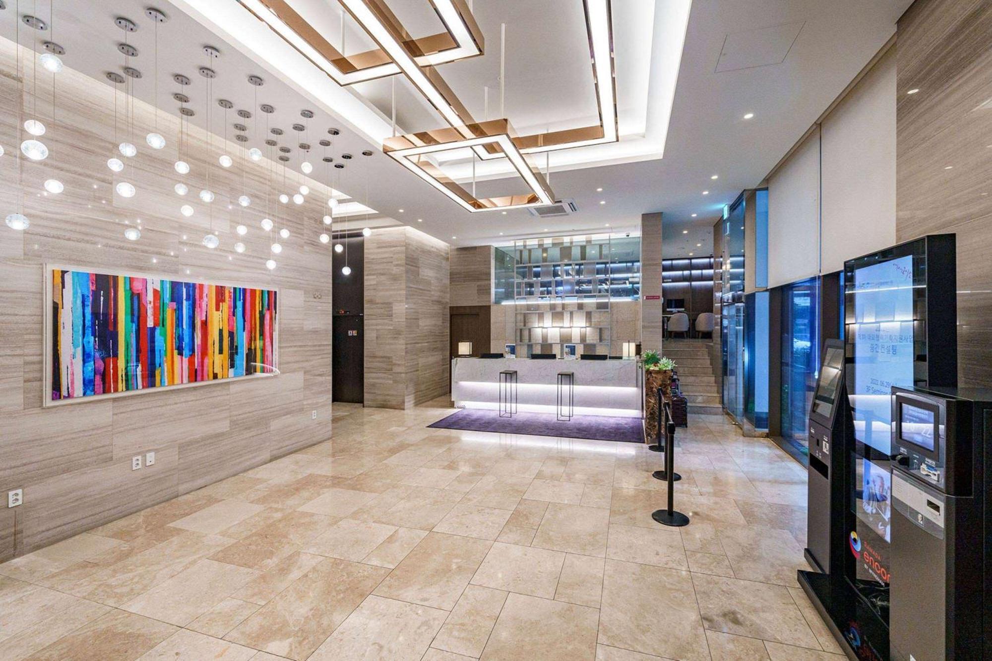 Ramada Encore By Wyndham Busan Station Exterior photo