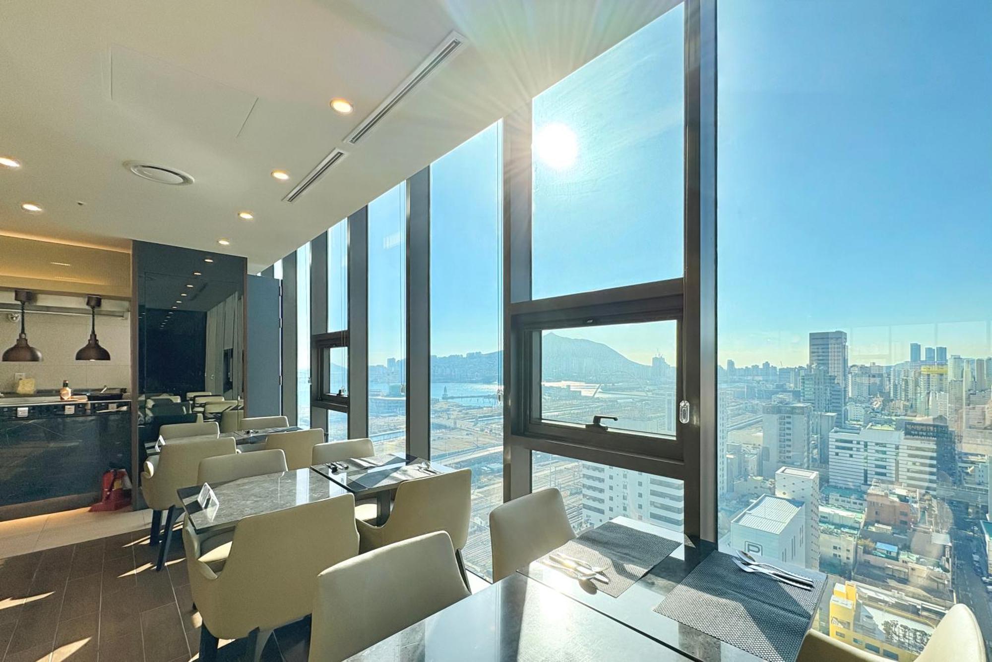 Ramada Encore By Wyndham Busan Station Exterior photo