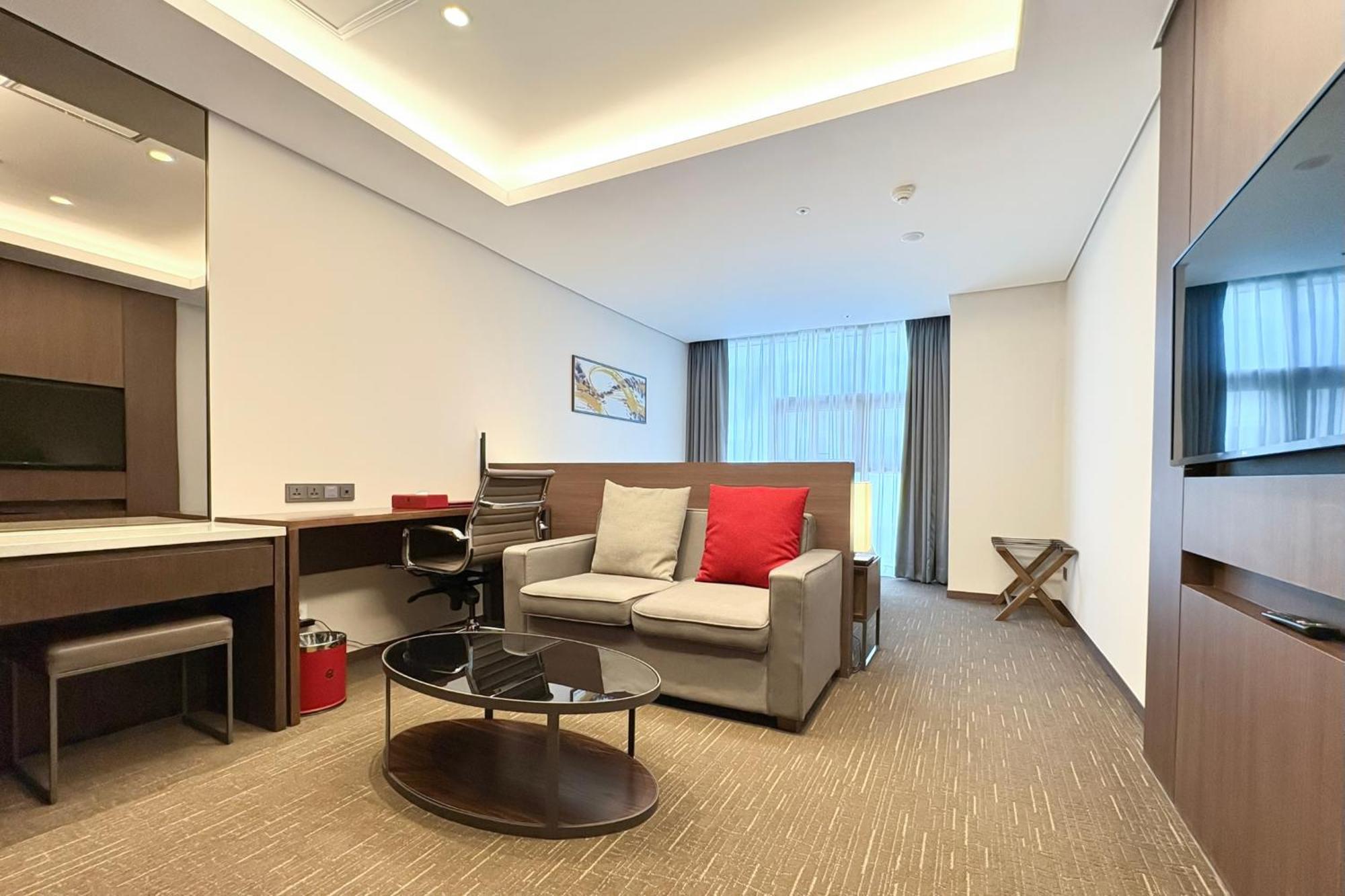 Ramada Encore By Wyndham Busan Station Exterior photo